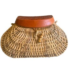 Beautiful designer vintage wicker clutch- bottega veneta